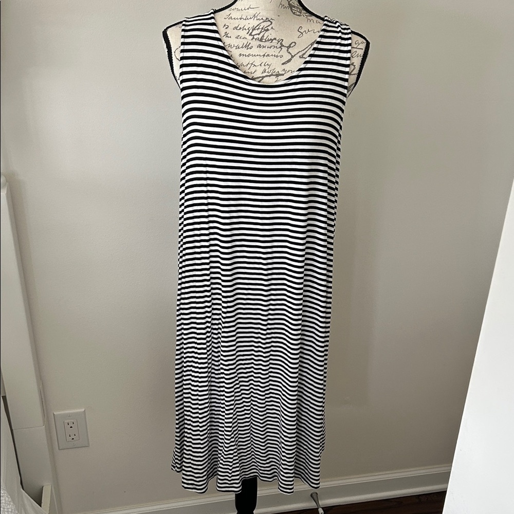 Old Navy Black and White Striped Midi Dress
